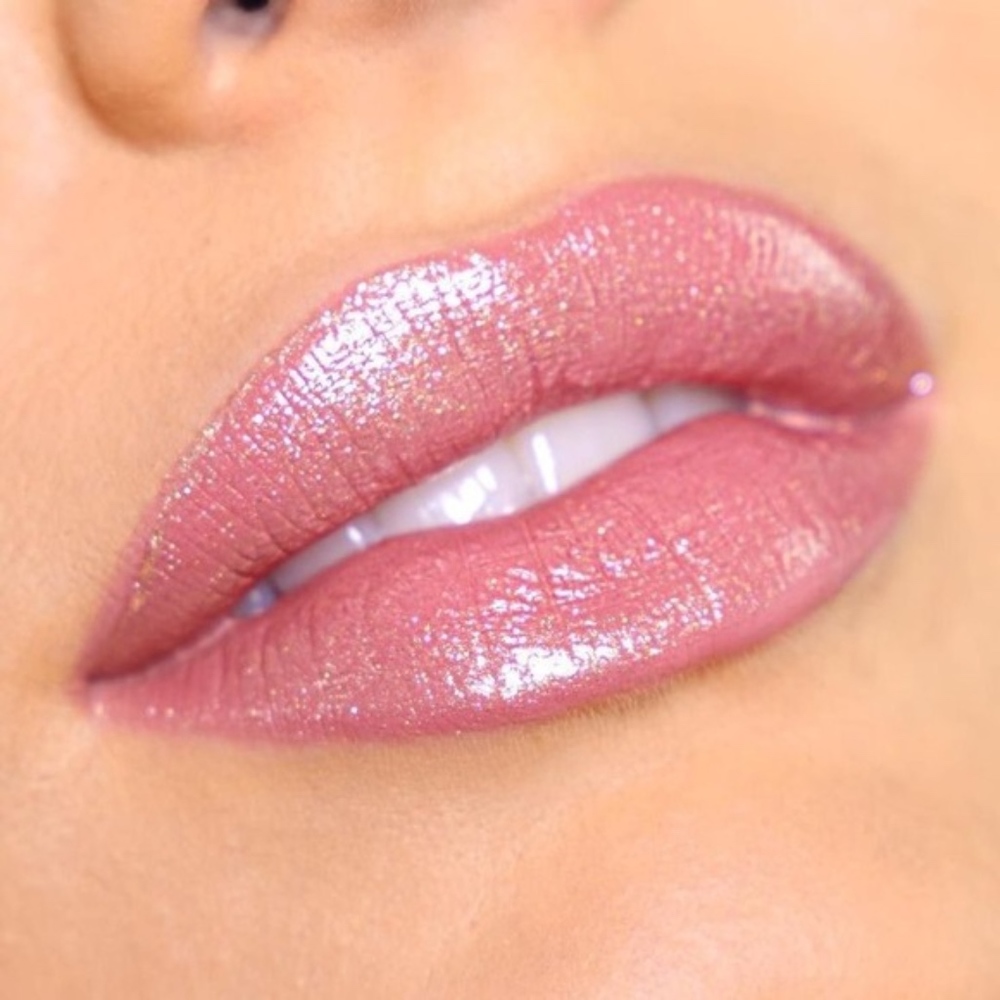 ✨HP✨💕Becca Liquid Crystal Glow Lip Gloss - Picture 3 of 6